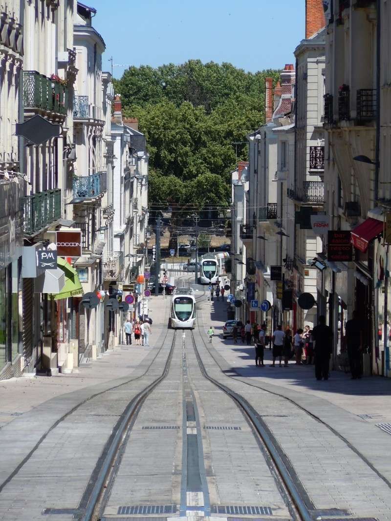 Le tramway d'Angers - Page 4 Dscn2717