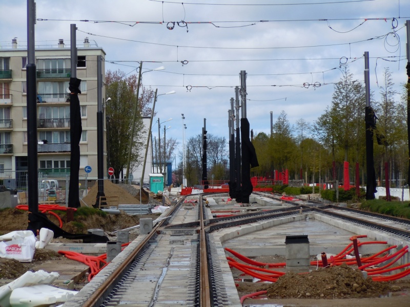 Tramway : En direct du chantier - Page 9 Dscn7115