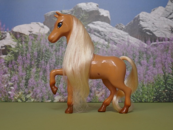 [BARBIE] Une partie de mes Barbies et surtout mes CHEVAUX ! - Page 9 P1040415