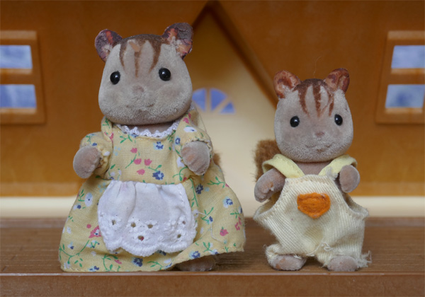 Petits malins, sylvanians, forest families & co de cléclème - Page 5 P1340531