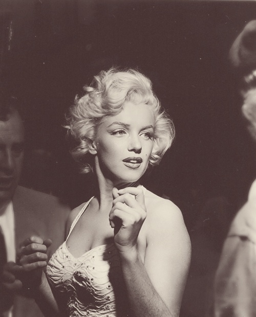 Marilyn Monroe - Page 16 Tumblr37