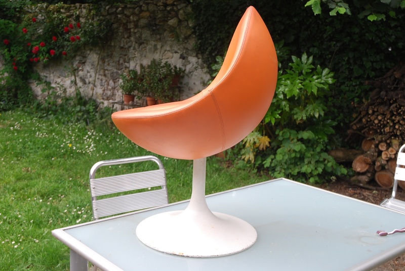 Chaise orange années 70 Eb201292