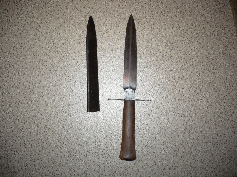 Le poignard Vengeur modèle 1916  P1000620