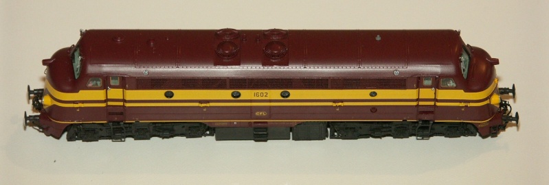 CFL Série 1600 Nmj_su10