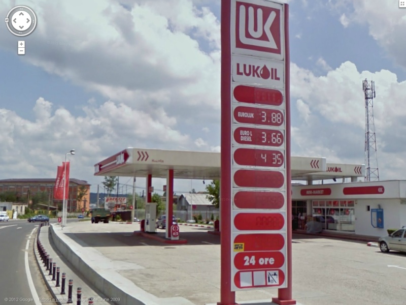 STREET VIEW : les enseignes de stations carburant / essence - Page 3 Lukoil10
