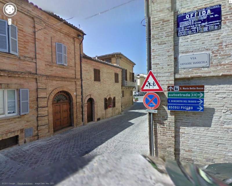 STREET VIEW : les panneaux routiers Pano10