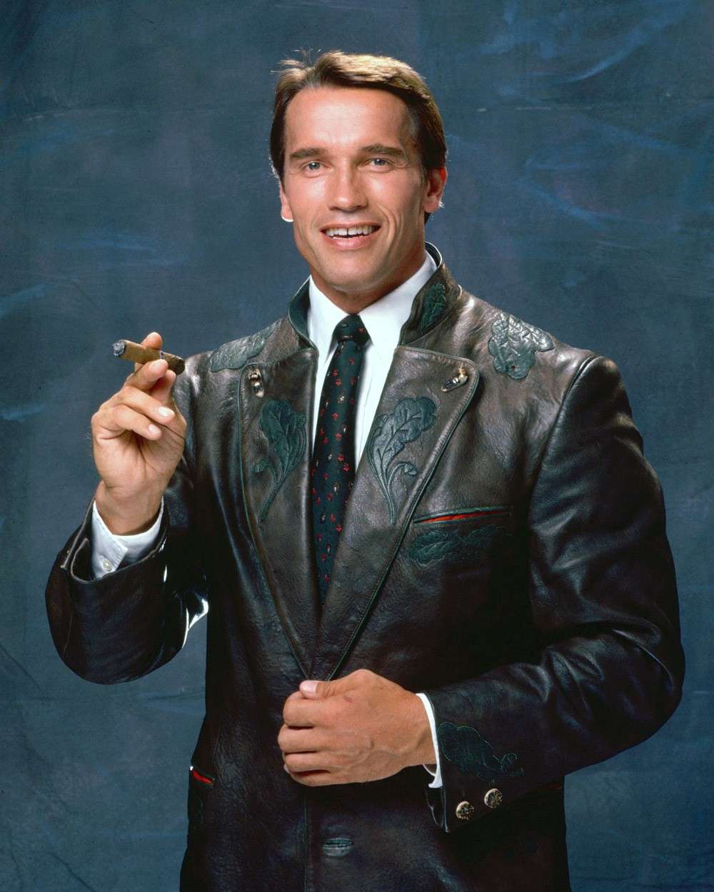 Arnold Schwarzenegger en photos - Page 12 002-210