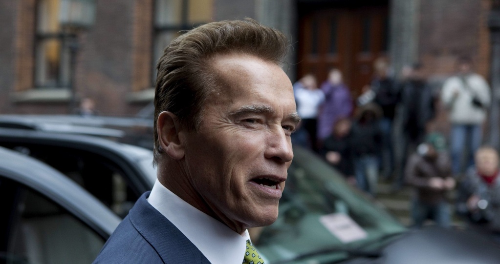 Arnold Schwarzenegger en photos - Page 12 Arnold22