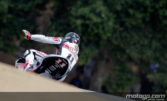 Dimanche 24 juillet - MotoGP/USA - Laguna Seca - Lorenzo revient en pole. De puniet blessé. 2516_a10
