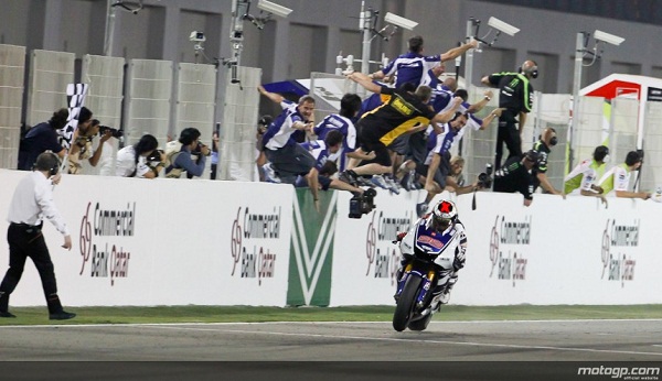 Dimanche 08 Avril - MotoGP - Coup d'envoi de la saison 2012 au Qatar Lorenz12