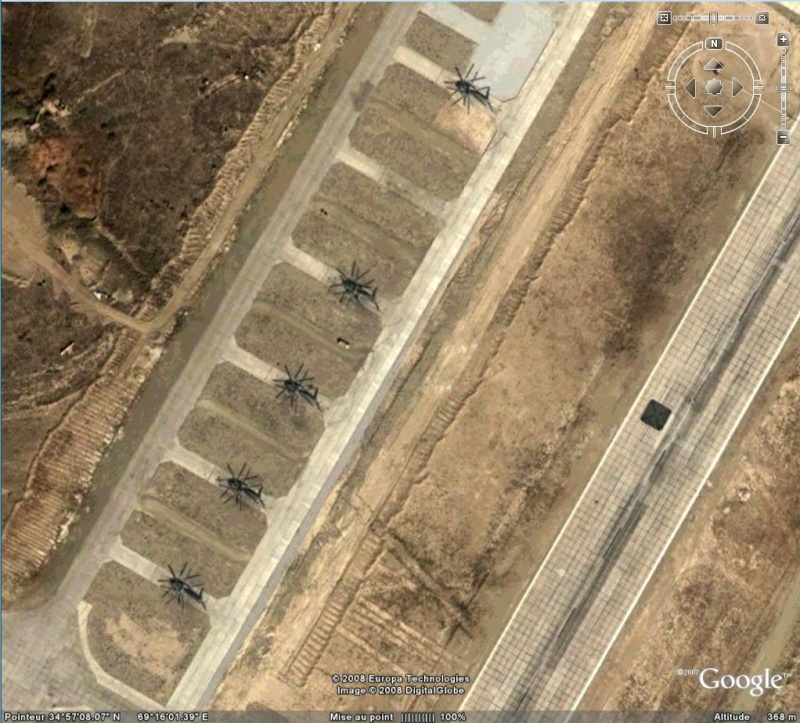 Hélicoptères militaires dans Google Earth - Page 14 Helico13