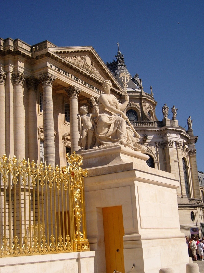 Versailles: les grilles du château Snc11722