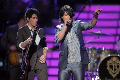 Pics de American Idol! 00810
