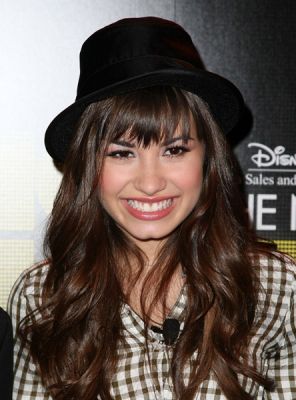 Biografia de Demi Lovato!!!!!!!! Demi-l10