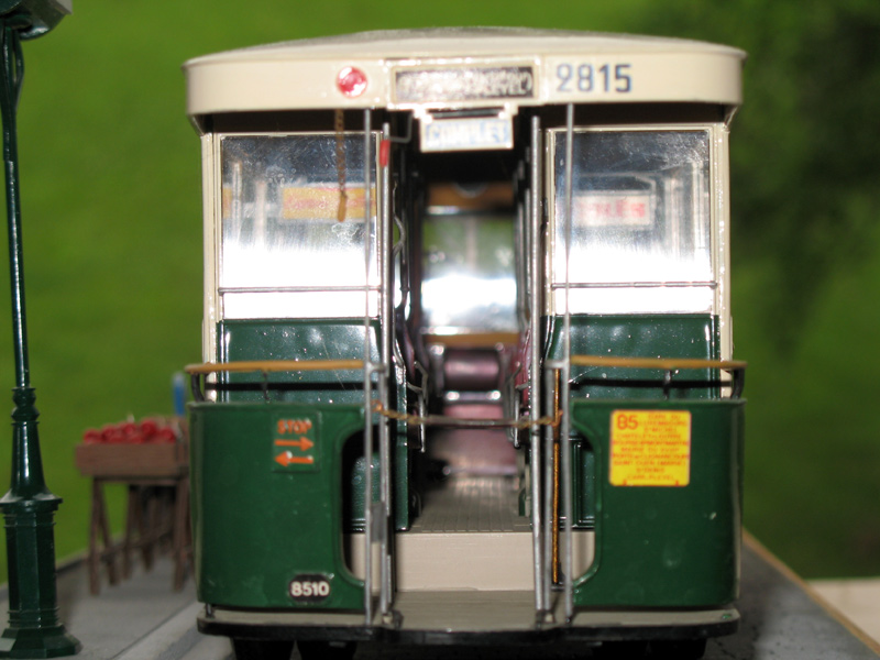 Bus Renault, 2cv et marché. Dioram31