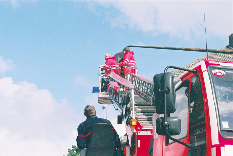 3 pompiers bien de chez nous !! Pompha10