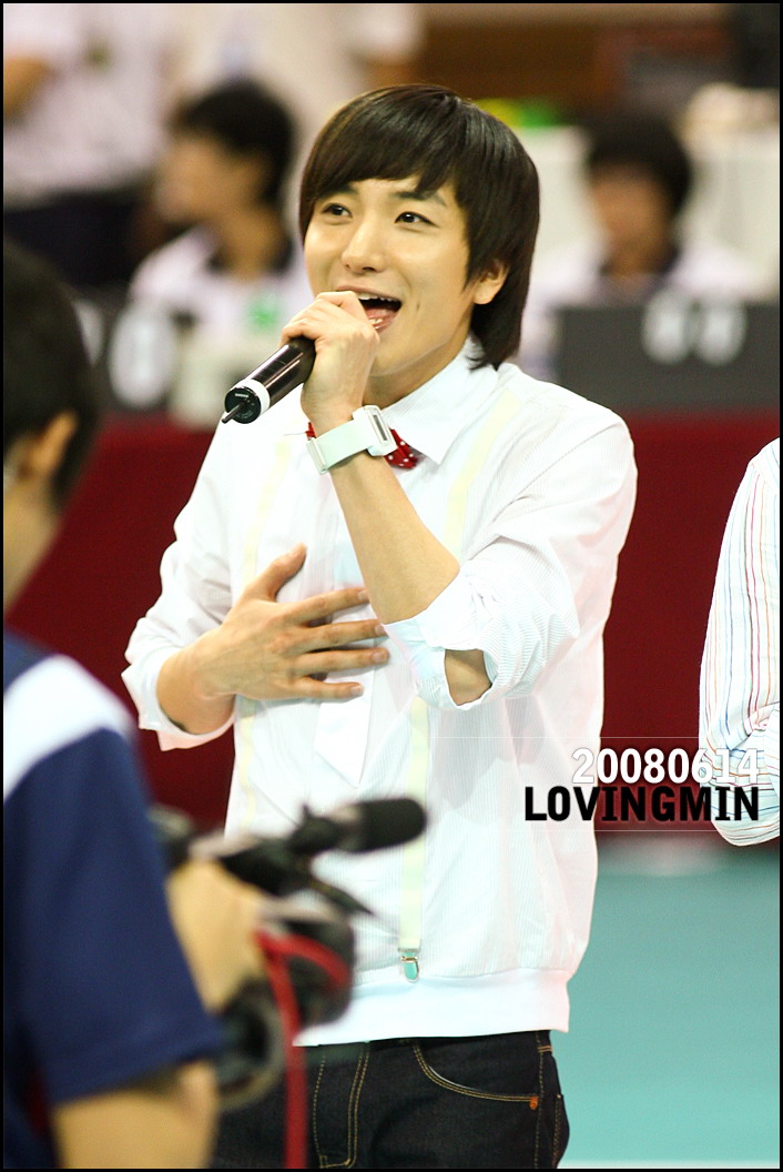 [PIX] 080614 SJ-H PERFORM DURING FOOTBALL AND VOLLEYBALL COMPETITION 12134619