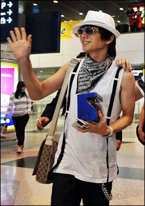 [PIX] 080731 Arrival in Malaysia (For MTVAA) 20080810