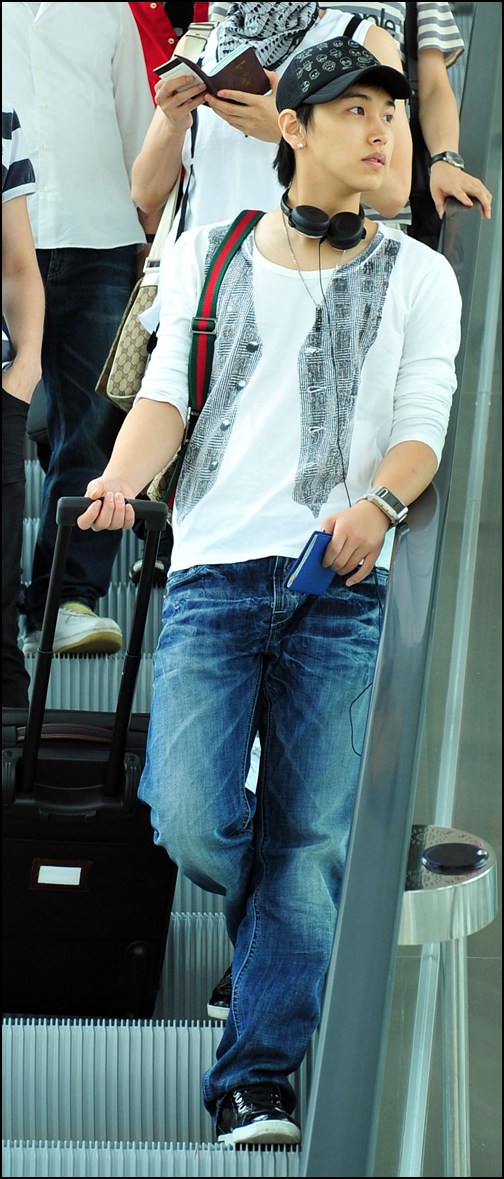 [PIX] 080731 Arrival in Malaysia (For MTVAA) 20080815