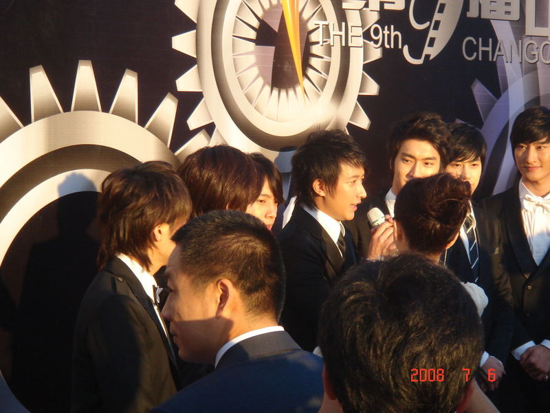 [PIX] 080706 SJ-M @ Changchun Film Festival  *NEW OUTFITS* 73801f10