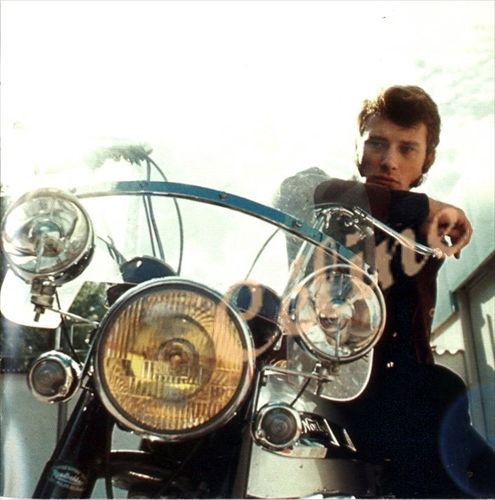 Johnny et les motos Moto0311