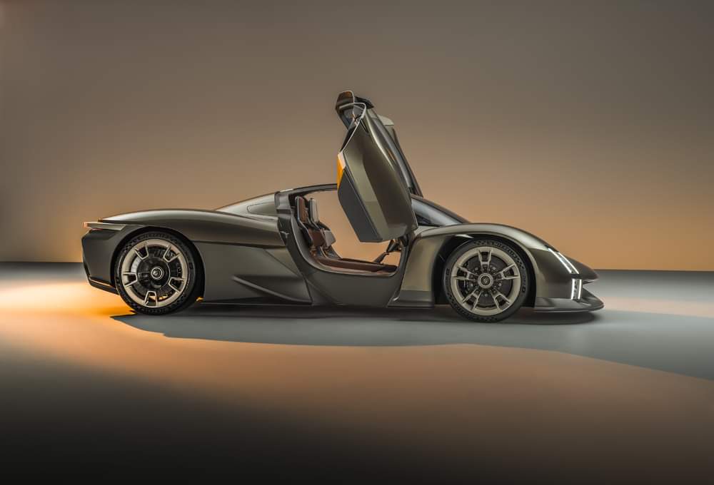 2023 - [Porsche] Mission X Fb_im657