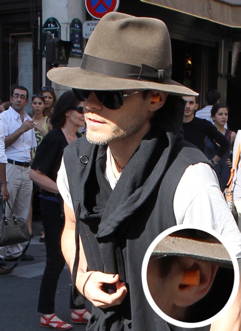 [2011] Jared Leto à Paris pour la Fashion Week - octobre 2011 0411