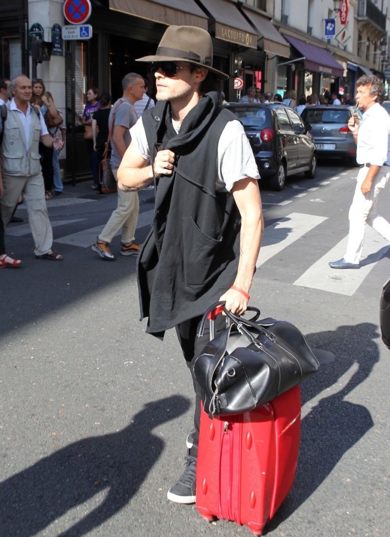[2011] Jared Leto à Paris pour la Fashion Week - octobre 2011 1311