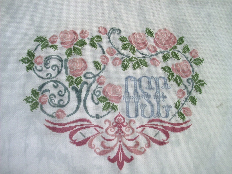 NOS AUTRES BRODERIES - Page 40 Pic_0158