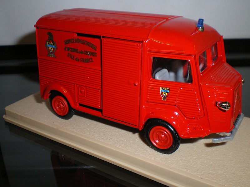 Citroën miniatures > "Véhicules des Sapeurs-Pompiers"  7810