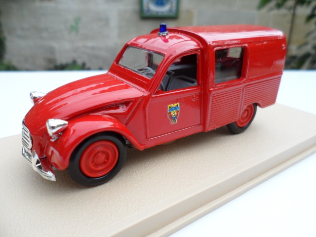Citroën miniatures > "Véhicules des Sapeurs-Pompiers"  Sam_0231