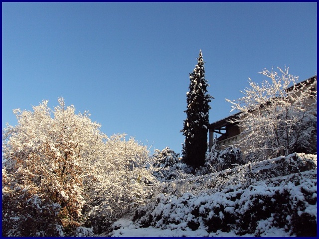 Le ciel va tomber sur notre tête ! - Page 9 Neige_11