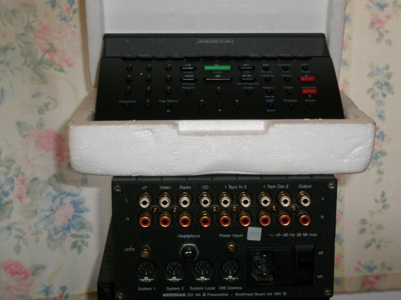Meridian Pre Amplifier 201 (Used) P1010253
