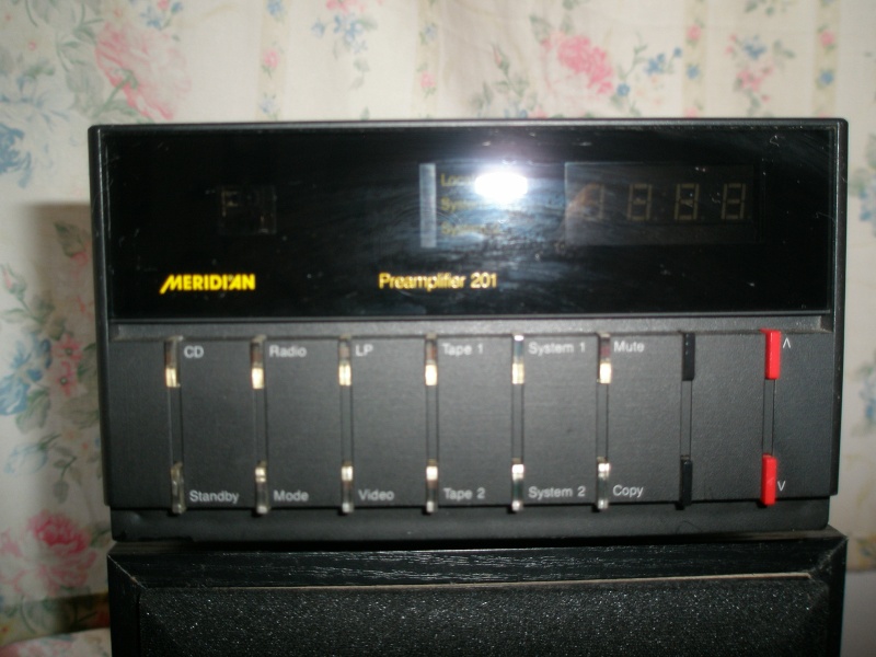 Meridian Pre Amplifier 201 (Used) P1010312