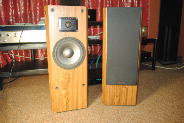 BIC Venturi  V 820 speakers (used) Dsc_3520
