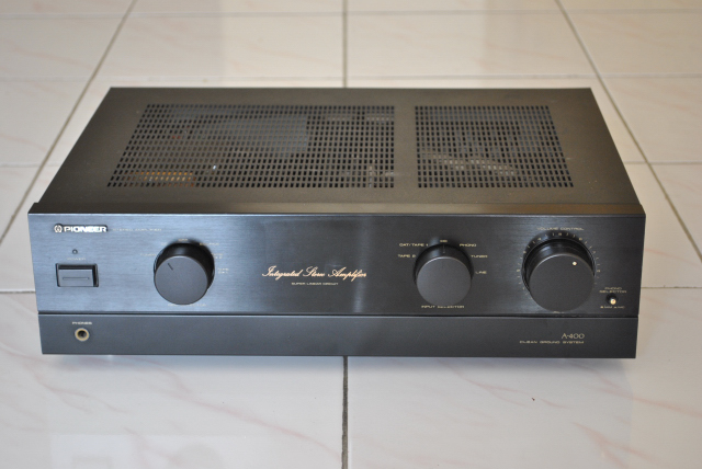 Pioneer A 400 integrated amplifier (used)reposted Dsc_5219