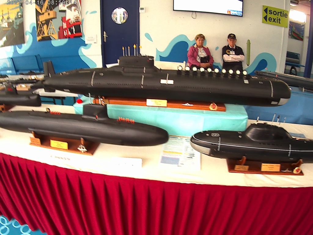 [ Blog visiteurs ] Maquettes sous-marins Type DAPHNÉ 20220422