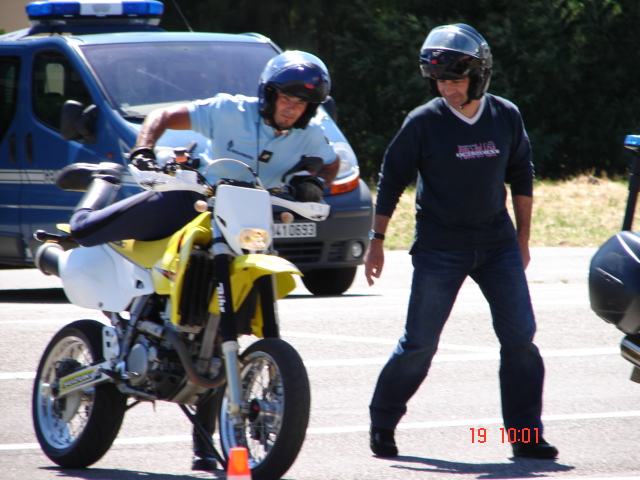 La police et leur Harley Dsc01711