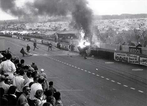 [Ce jour là] le 11 juin 1955, les 24 Heures du Mans virent au massacre Lemans12