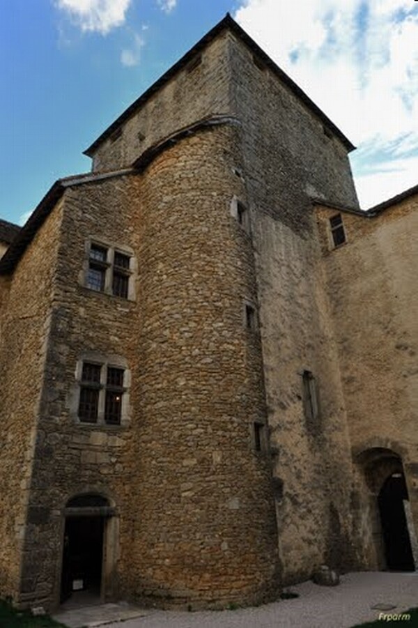 DOUBLE RENDEZ-VOUS LE DIMANCHE 4 SEPTEMBRE A AMBERIEU-EN-BUGEY (AIN) : LA RONDE DES GRANGEONS ET LE TRAIL DES QUATRE CHATEAUX Donjon10