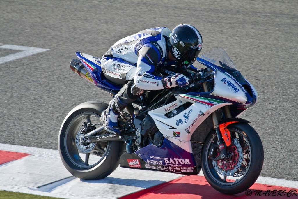 ENFIN LES PHOTOS DU SBK (MAGNY-COURS 2011) Sbk_m117