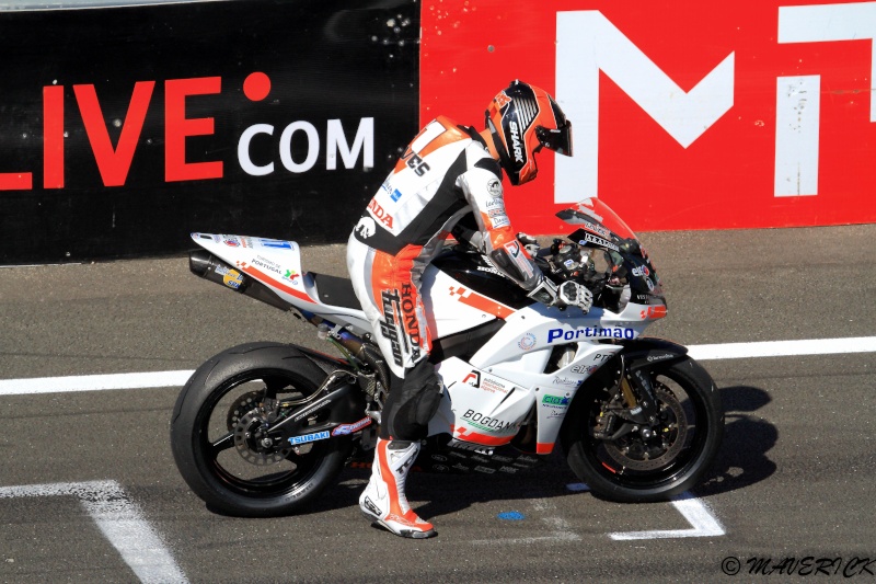 ENFIN LES PHOTOS DU SBK (MAGNY-COURS 2011) Sbk_ma37