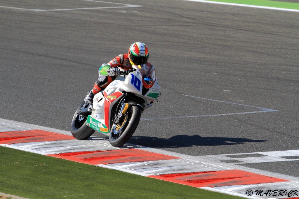 ENFIN LES PHOTOS DU SBK (MAGNY-COURS 2011) Sbk_ma74