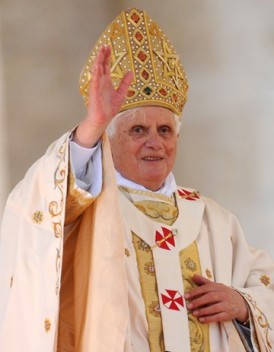 Voyage de Benoît XVI au Liban : un message pour tout le Moyen-Orient  Benoit15