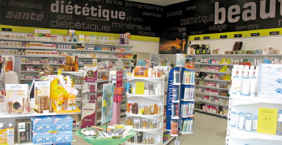Parapharmacie : bousculées par les boutiques spécialisées, les pharmacies crient à l'illégalité Pharma10