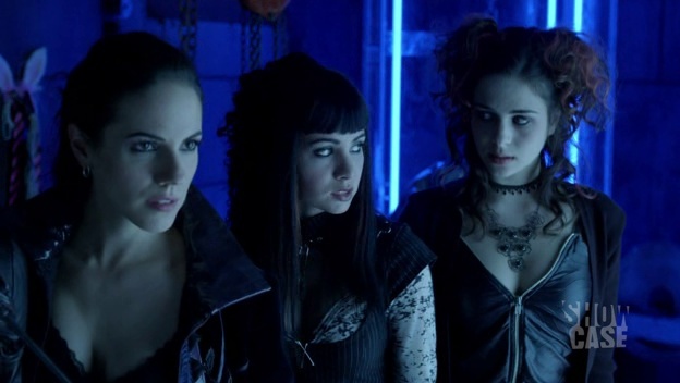 Lost Girl (2010– ) Lost-g10