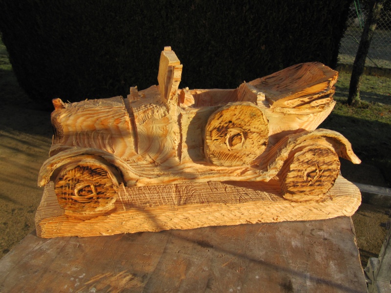 Sculpture 5HP en bois! Voitur10