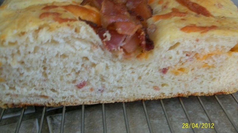 Pain aux oignons,fromage et bacon en M.A.P. Cuisin15