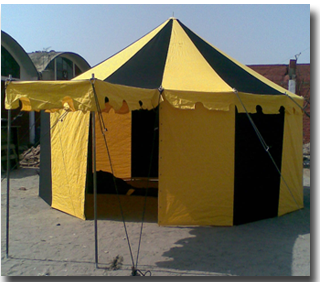 Une tente pour l'association Tente_16