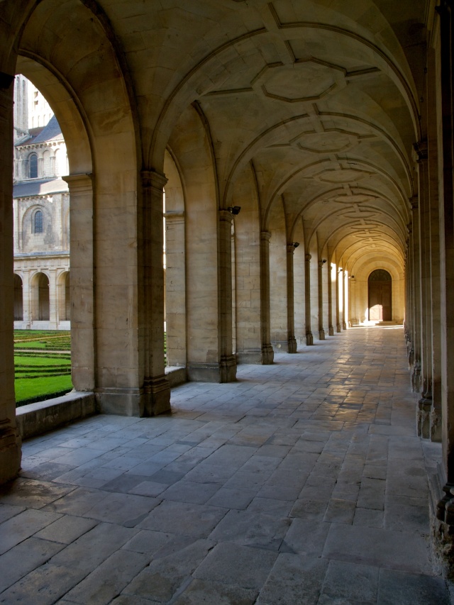 Mairie de Caen et abbaye aux hommes Pa142713